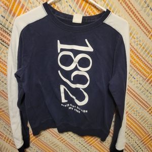 Womens Abercrombie sweatshirt